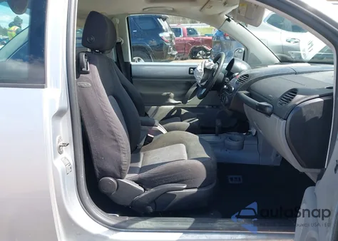 2004 Volkswagen New Beetle Gls 2.0L z USA, uszkodzony, nr VIN 3VWCK31CX4M417384